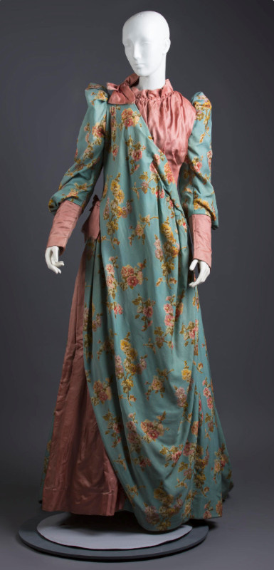 Tea Gown 1870-80, UNT Digital Library